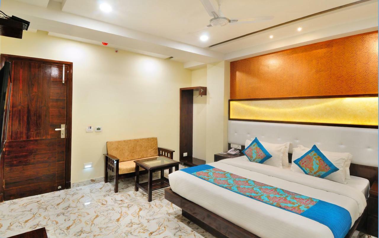 The Grand Uddhav Otel Yeni Delhi Dış mekan fotoğraf