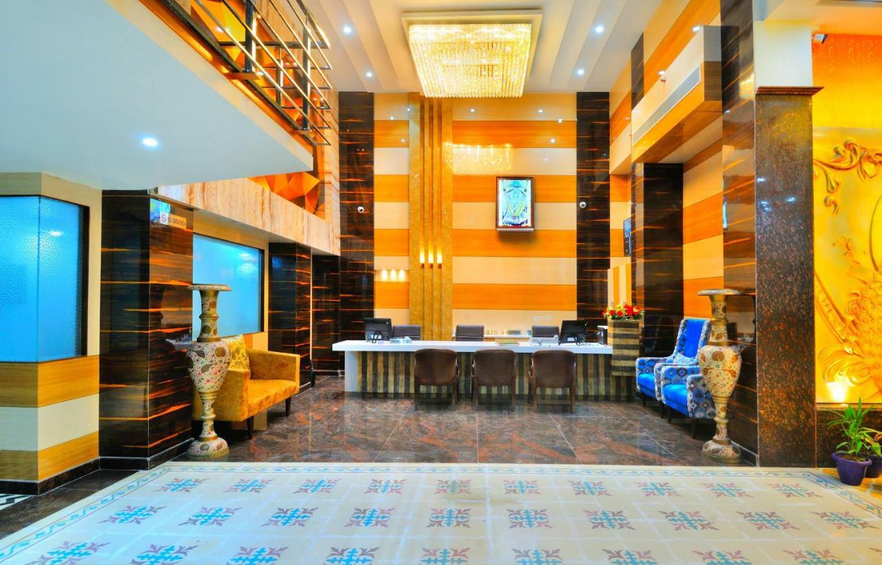 The Grand Uddhav Otel Yeni Delhi Dış mekan fotoğraf