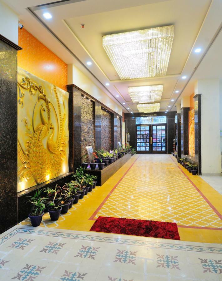 The Grand Uddhav Otel Yeni Delhi Dış mekan fotoğraf