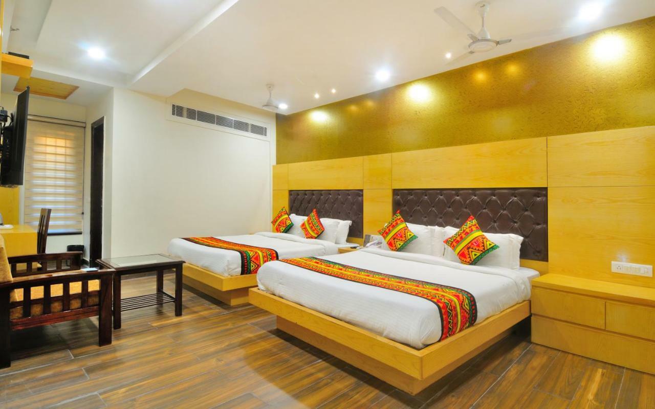 The Grand Uddhav Otel Yeni Delhi Dış mekan fotoğraf
