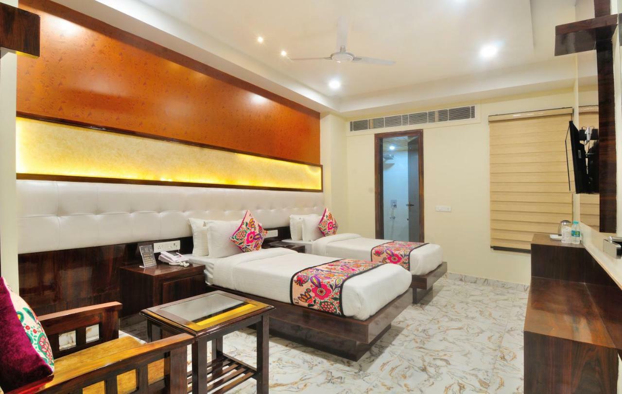 The Grand Uddhav Otel Yeni Delhi Dış mekan fotoğraf