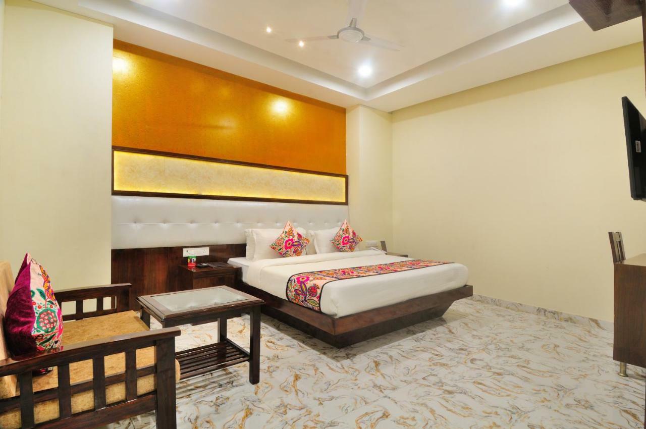 The Grand Uddhav Otel Yeni Delhi Dış mekan fotoğraf