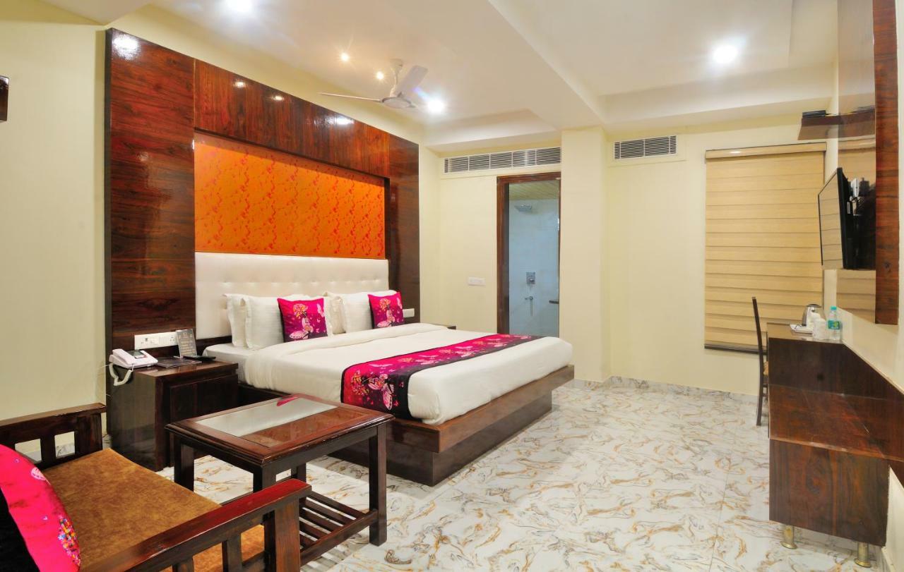 The Grand Uddhav Otel Yeni Delhi Dış mekan fotoğraf